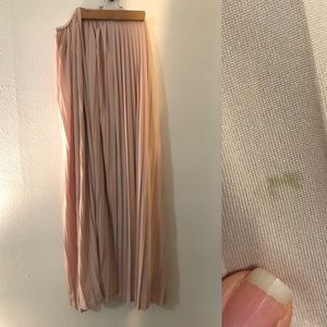 Mossimo accordion maxi skirt